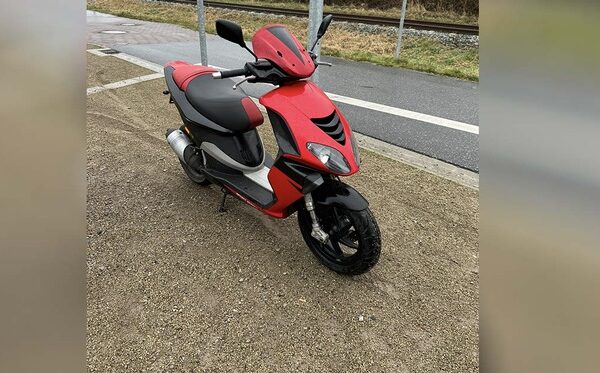 POL-Bremerhaven: Motorroller gestohlen – Polizei sucht Zeugen