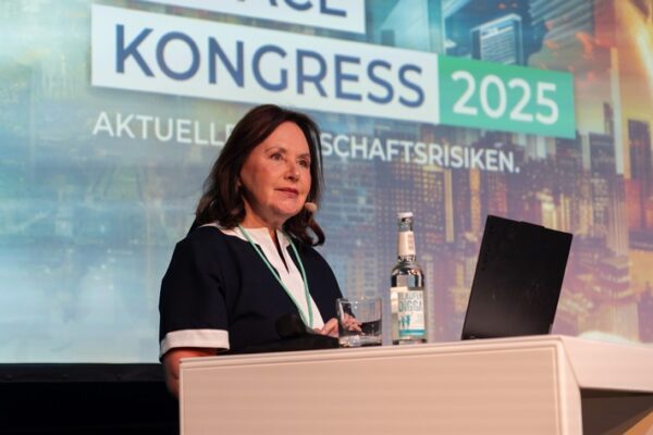 „Lust auf Zukunft“ trotz Zollchaos und Krisen: Coface Kongress blickte auf globale Wirtschaftsrisiken